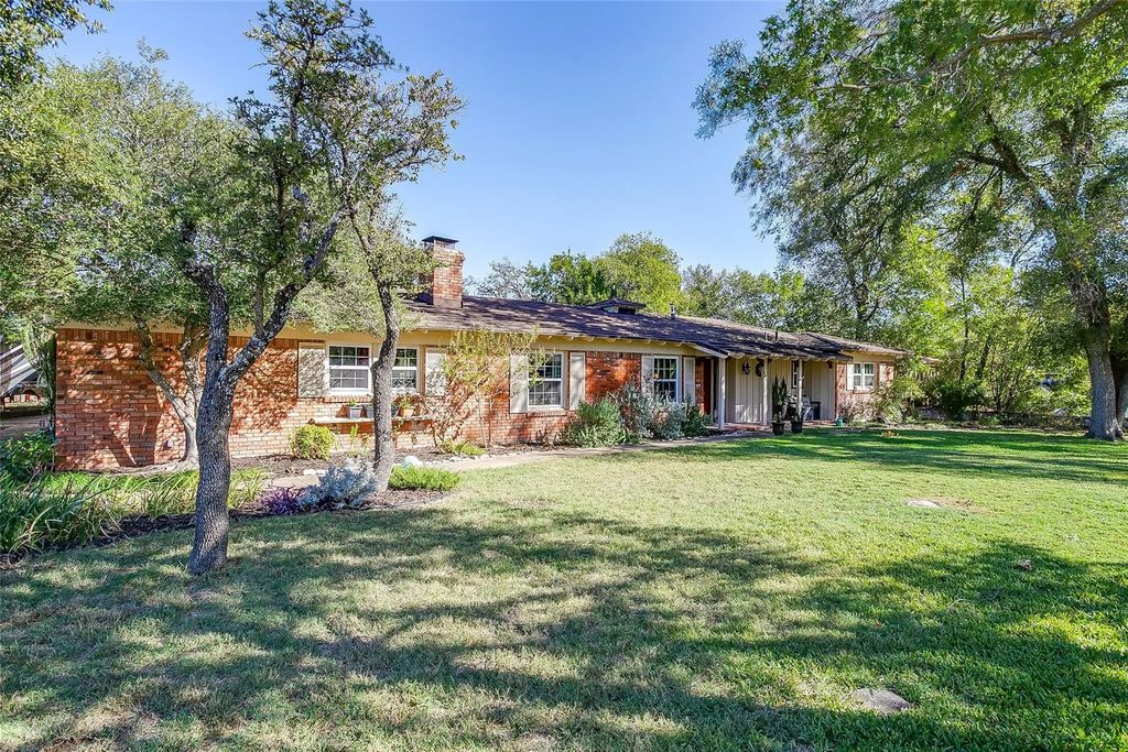 103 Paint Brush Road, Lakeside