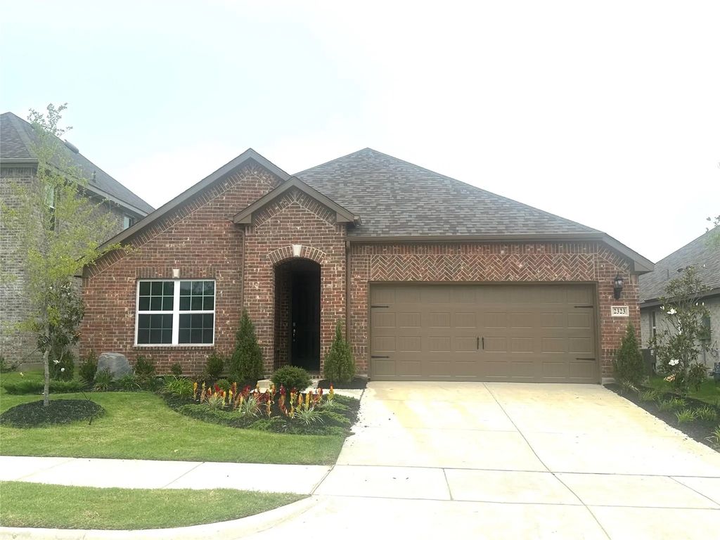 2323 Lannister Street, Mansfield