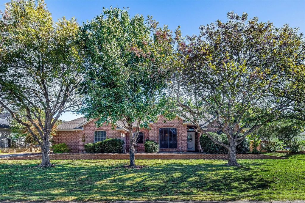 6412 Buena Vista Drive, Granbury