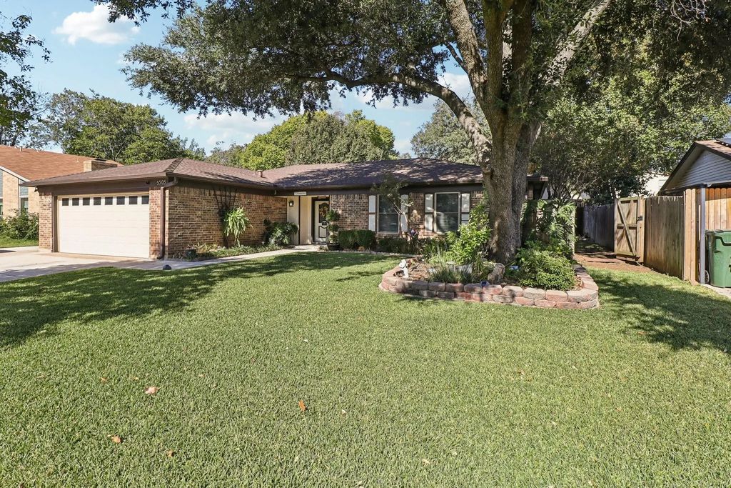 5505 Ceran Drive, Arlington