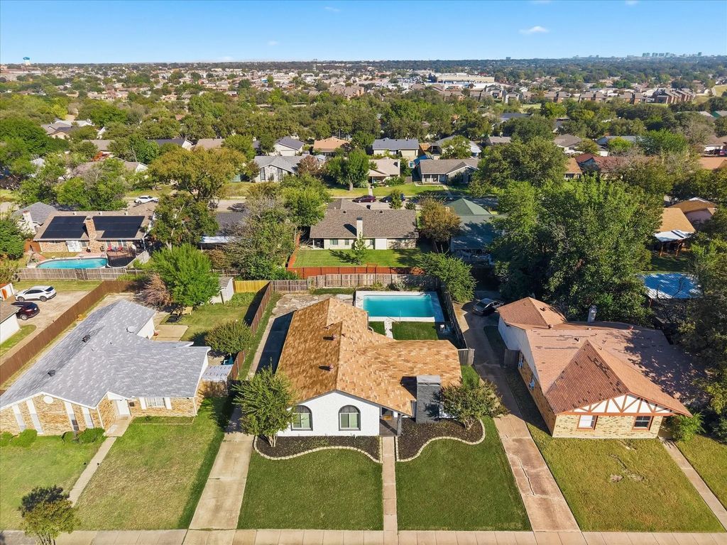 2013 Cedarwood Drive, Carrollton