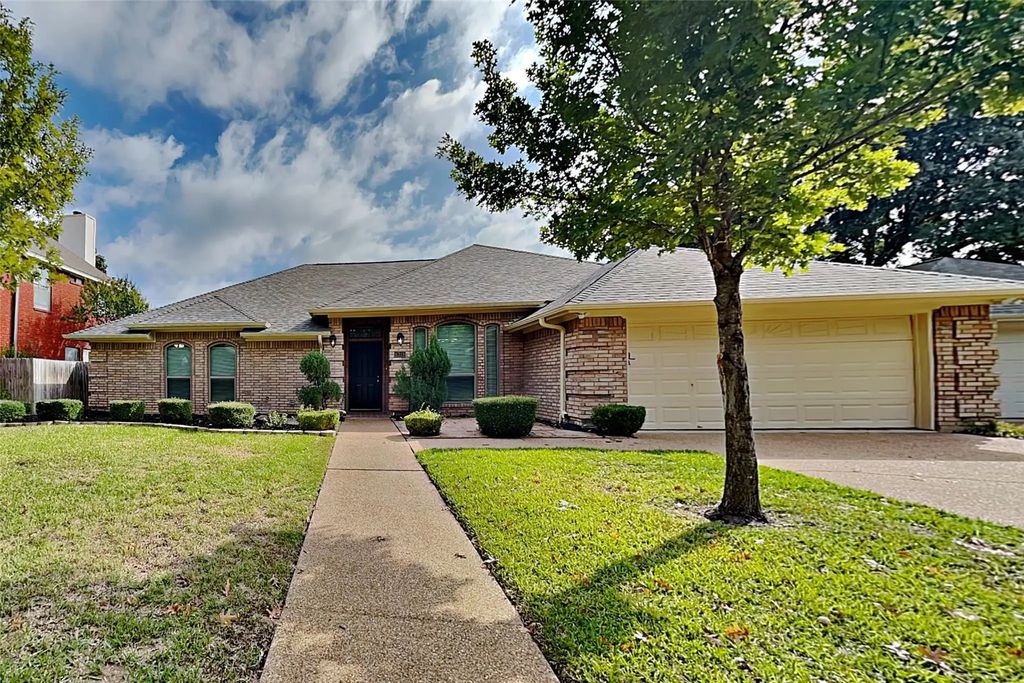 6315 Suffolk Drive, Arlington