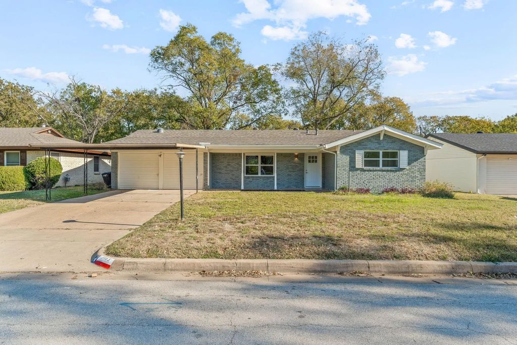 5465 Wayside Avenue, Fort Worth