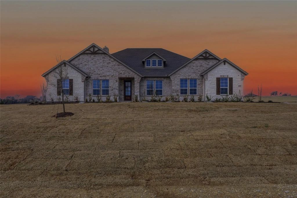 810 Valley Ridge Road, Van Alstyne