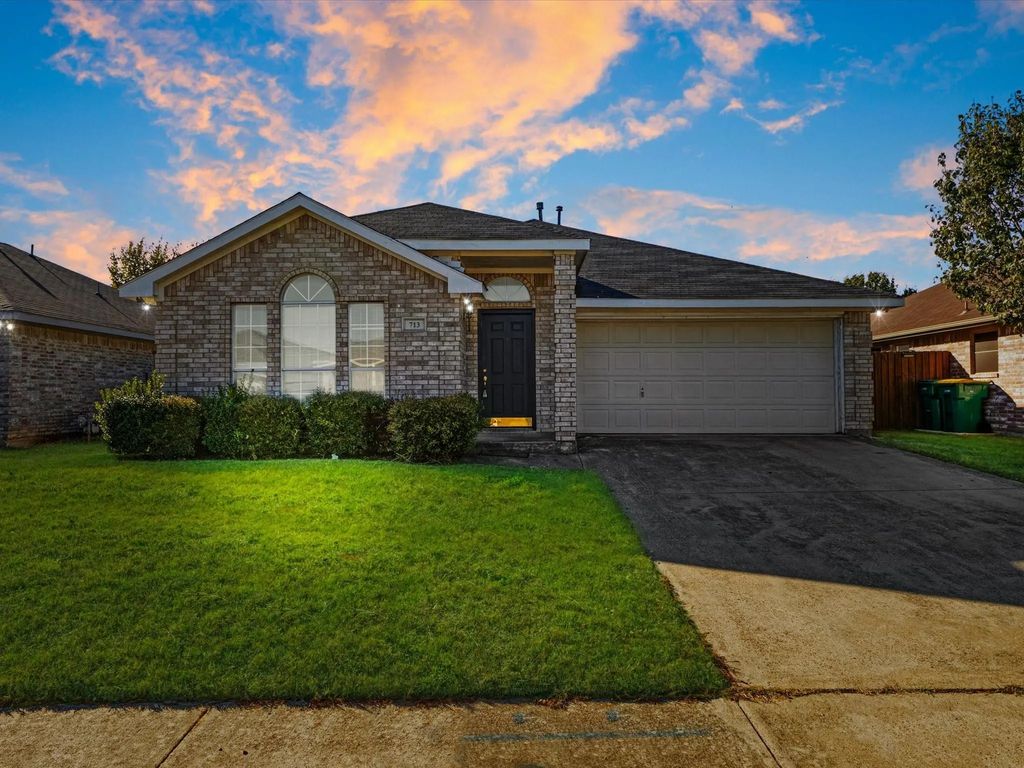 713 Azalea Lane, Cedar Hill
