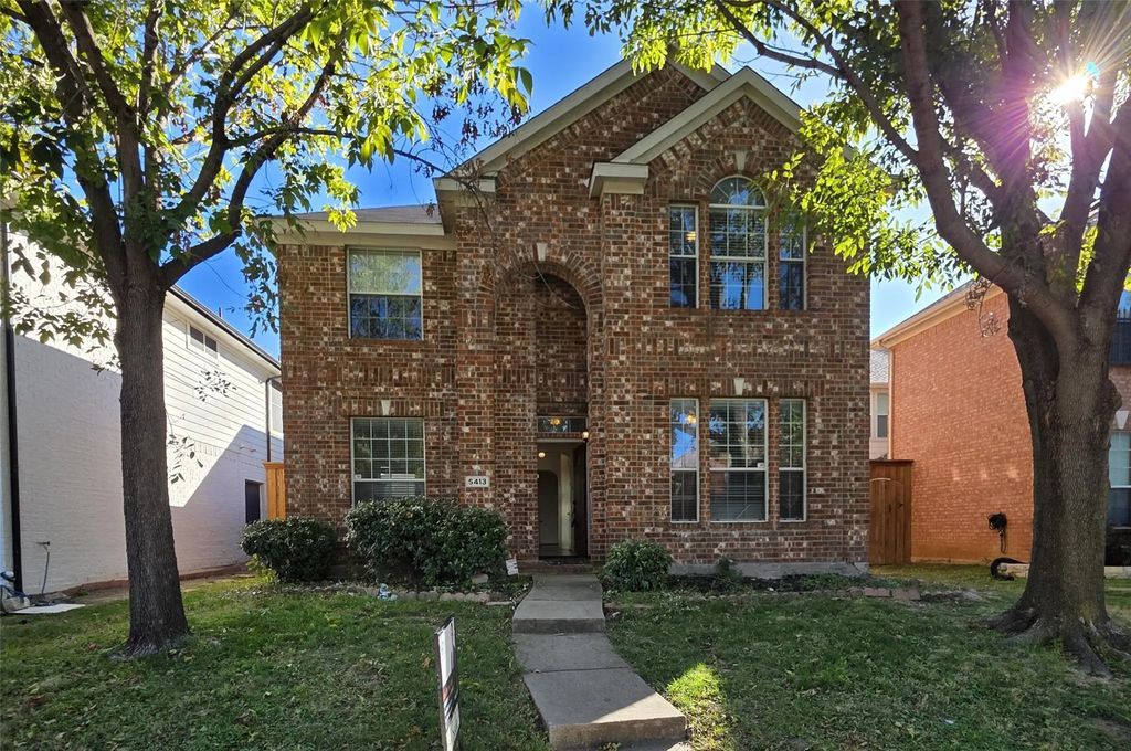 5413 Redwater Court, The Colony