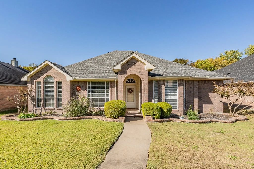 1215 Rivercrest Drive, Mesquite