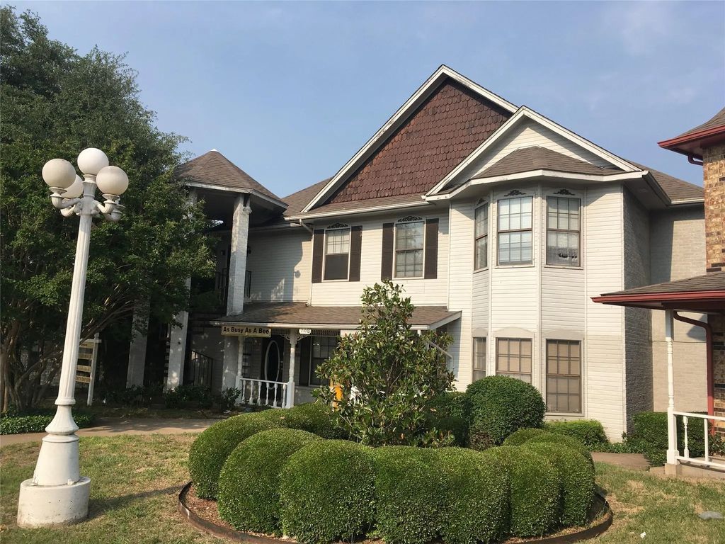 210 S Cedar Ridge Drive B, Duncanville