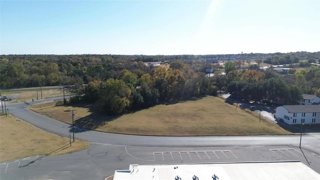 Archer Drive, Sherman