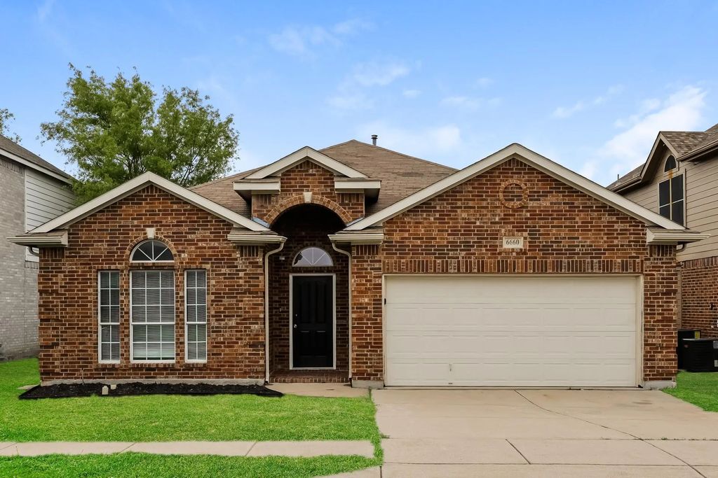 6660 Cascade Canyon Trail, Fort Worth
