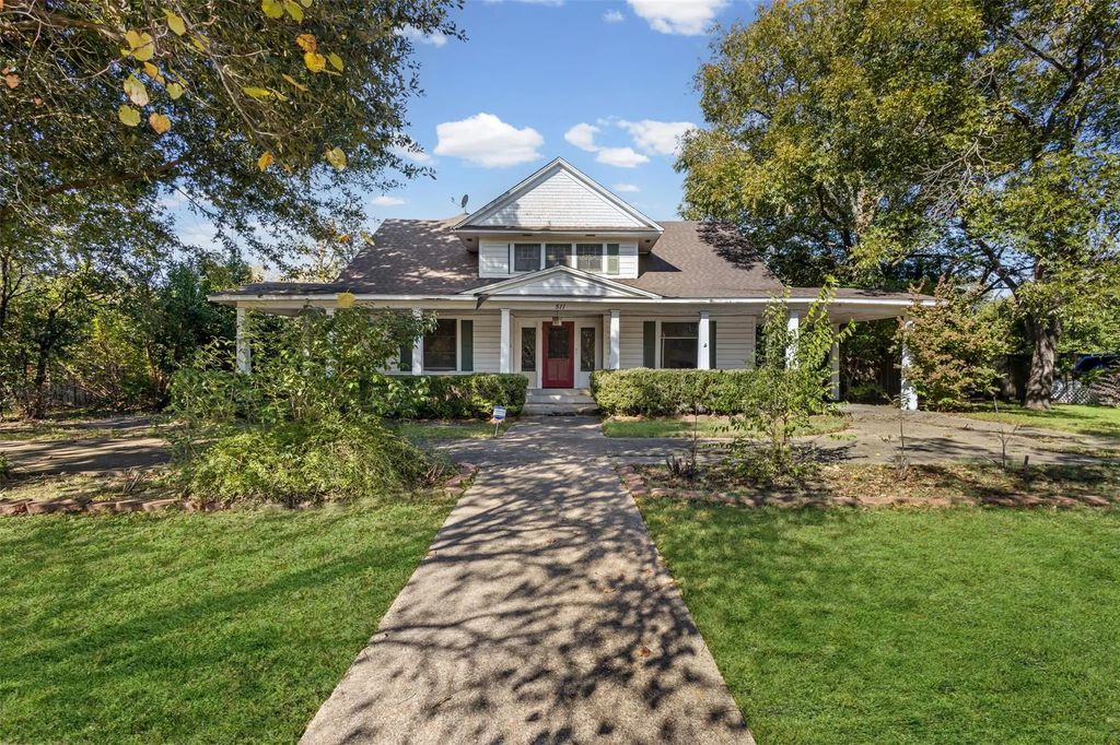 511 Highland Avenue, Waxahachie