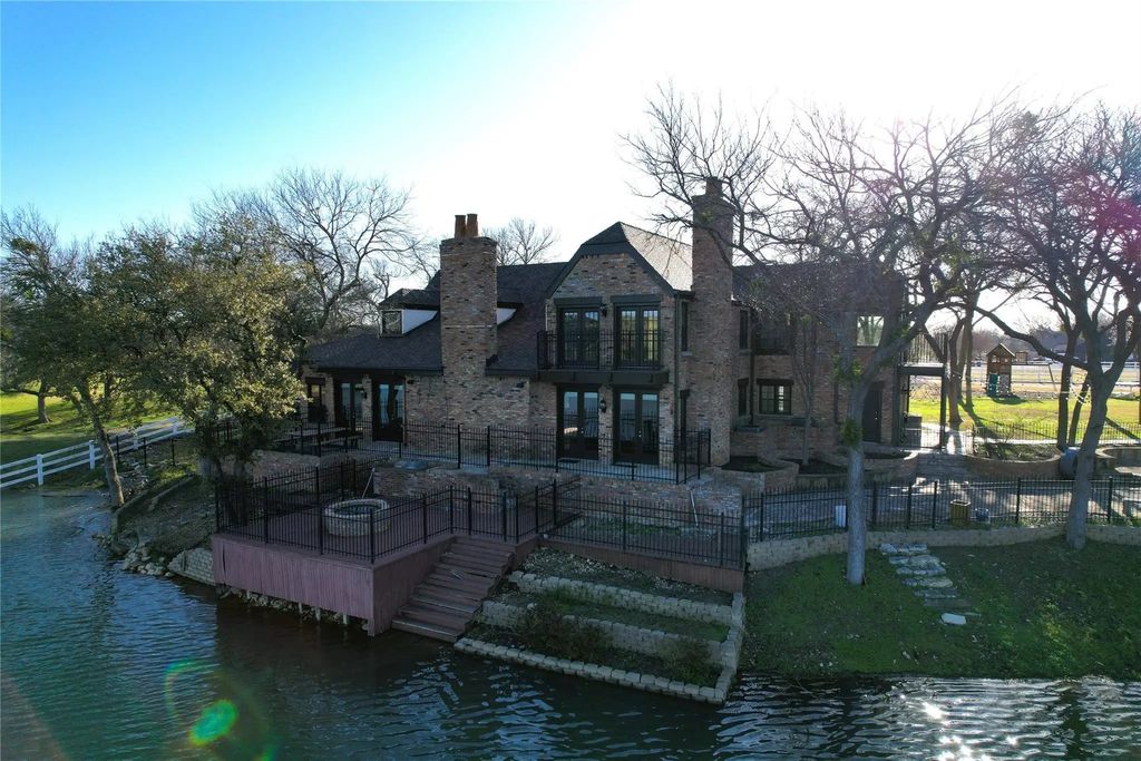 541 Hidden Lakes Boulevard, Gunter
