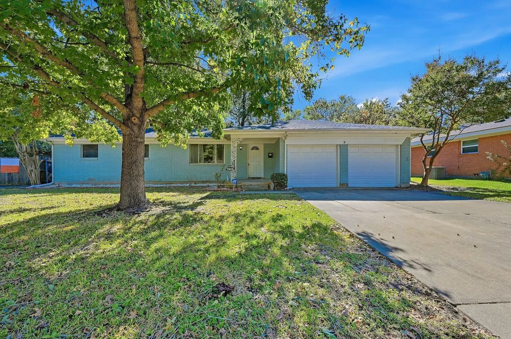 7304 Winnell Way, North Richland Hills