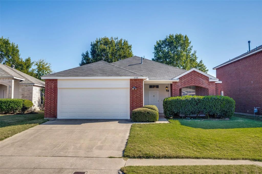 8308 Ram Ridge Road, Fort Worth