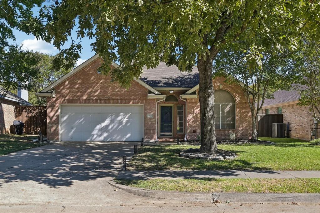 817 Pinnacle Circle, Lewisville