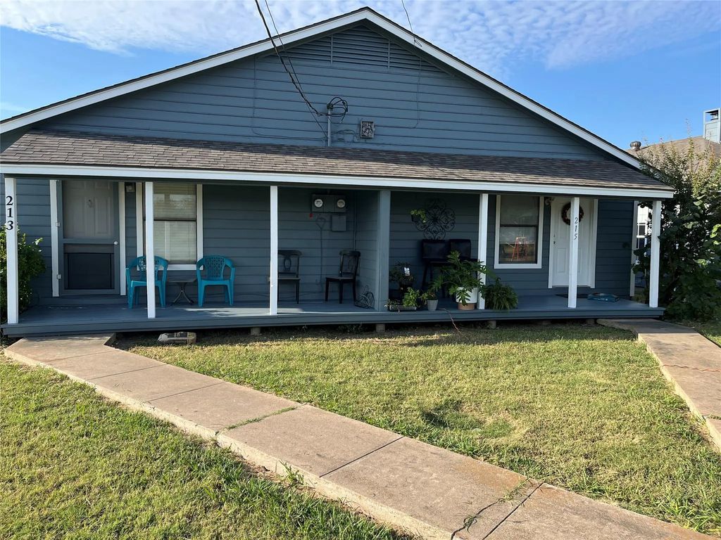 213-215 W Cedar Street, Gunter