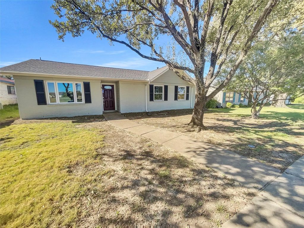 2004 E Peters Colony Road, Carrollton