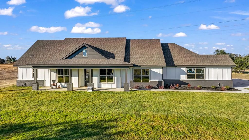 280 Jupiter Trail, Weatherford