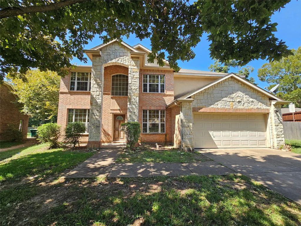 933 Wilderness Pass, Cedar Hill