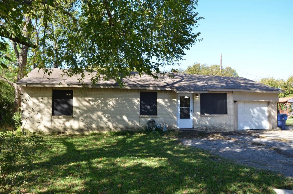 614 Franklin Avenue, Pottsboro