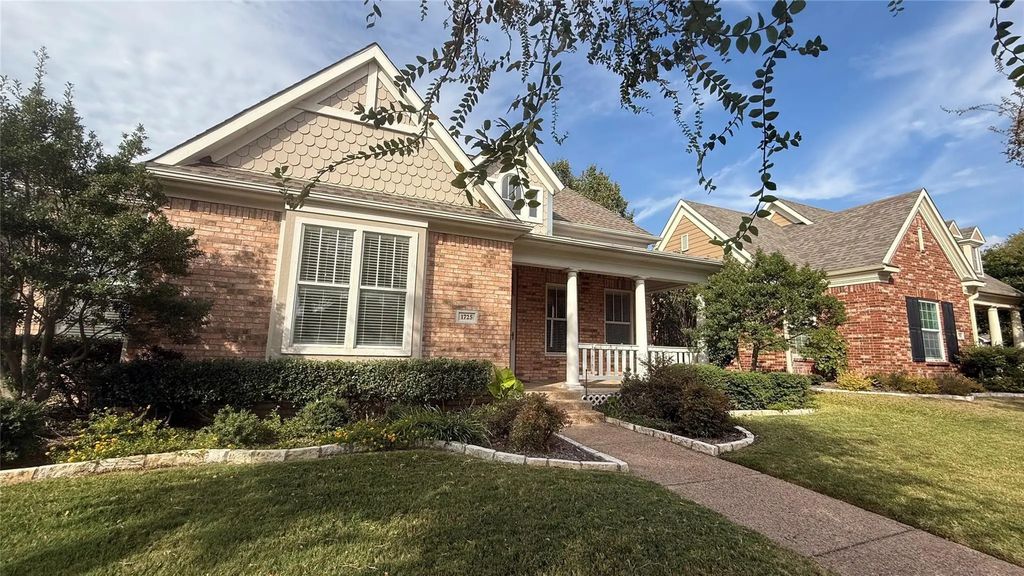1725 Morning Glory, Carrollton