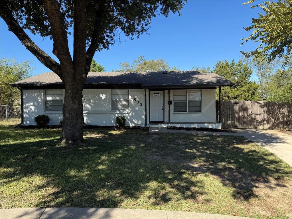 1833 Grove Circle, Mesquite