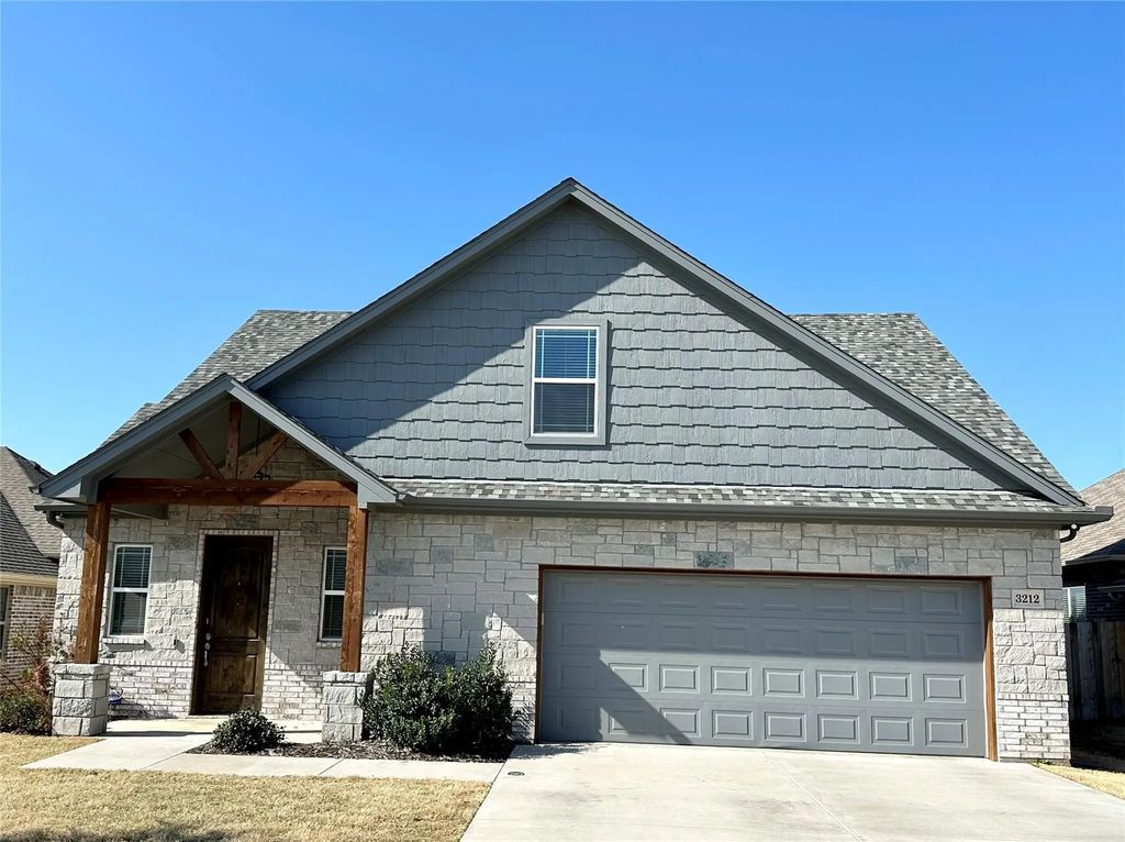 3212 Windcrest Drive, Granbury