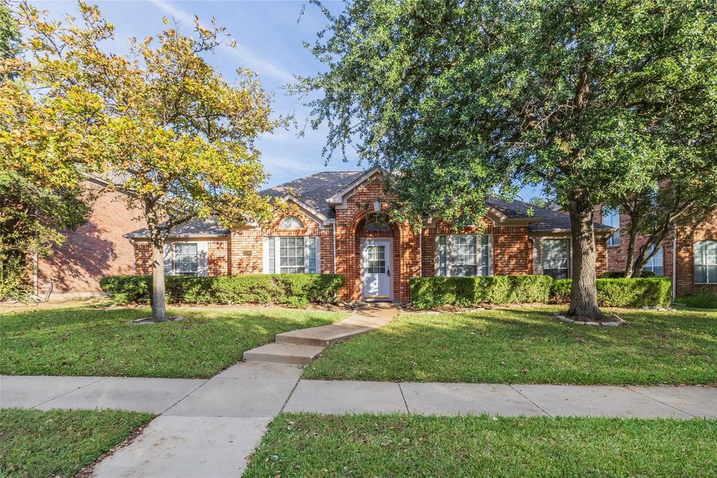 3206 Wyndham Lane, Richardson