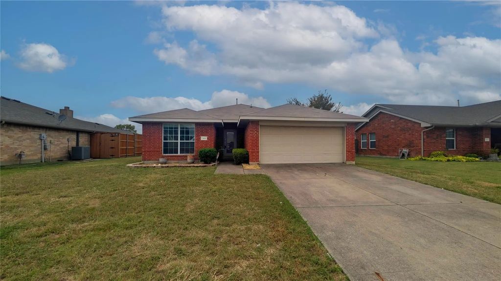146 Brushy Creek Lane, Terrell
