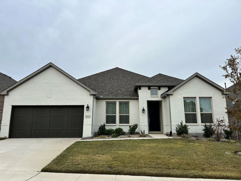 316 Magnolia Street, Oak Point