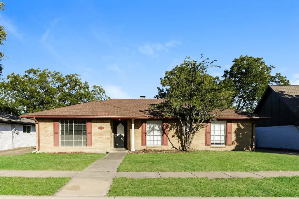 4026 Cedar Creek Drive, Garland
