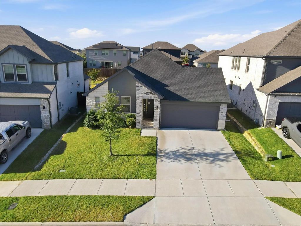 10529 Lequoia Street, Fort Worth
