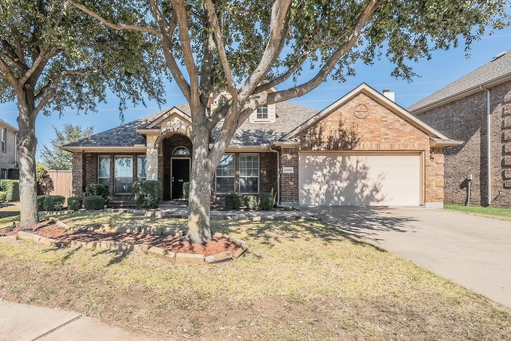 5960 Summerwood Drive, Grand Prairie