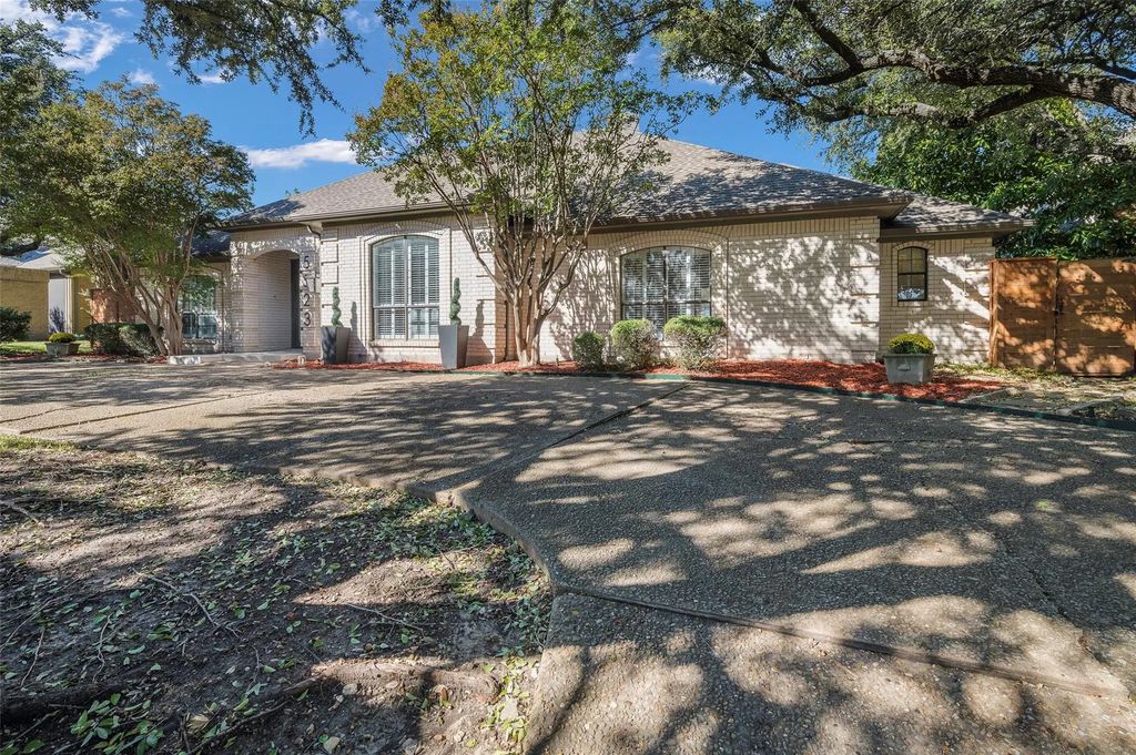 5523 Tamaron Court, Dallas