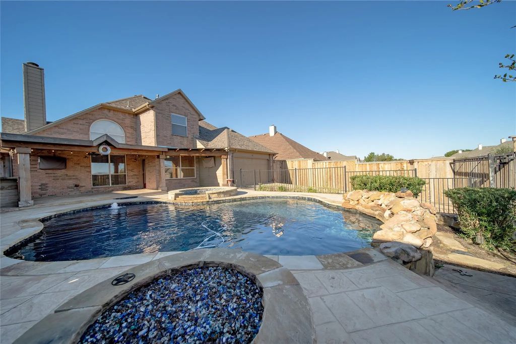 3313 Capstone Lane, Garland