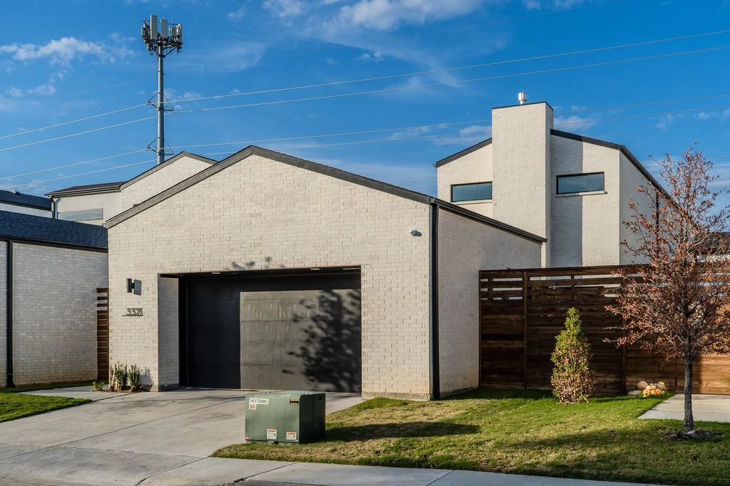 3321 Walchard Court, Dallas