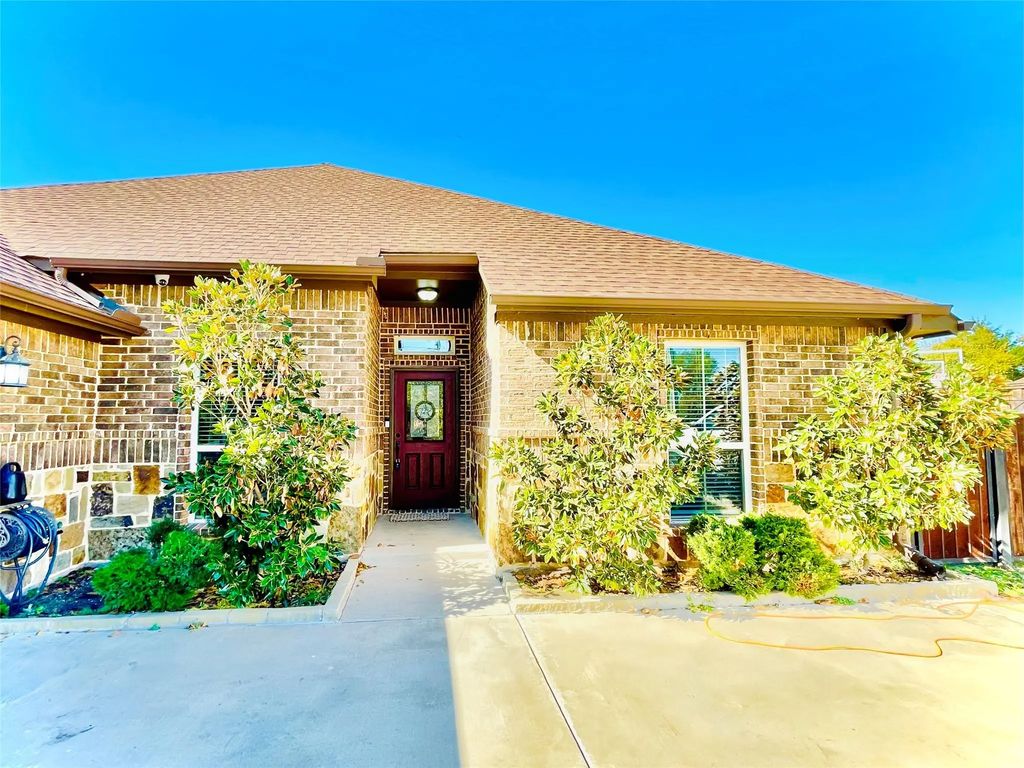 3203 Baskin Drive, Lancaster