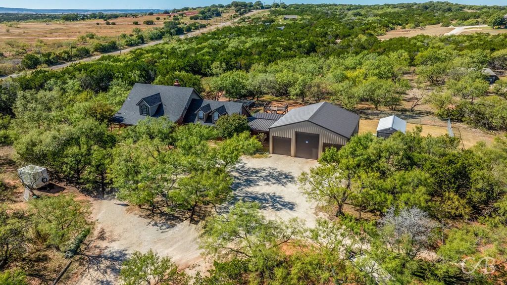 1546 County Road 650, Tuscola
