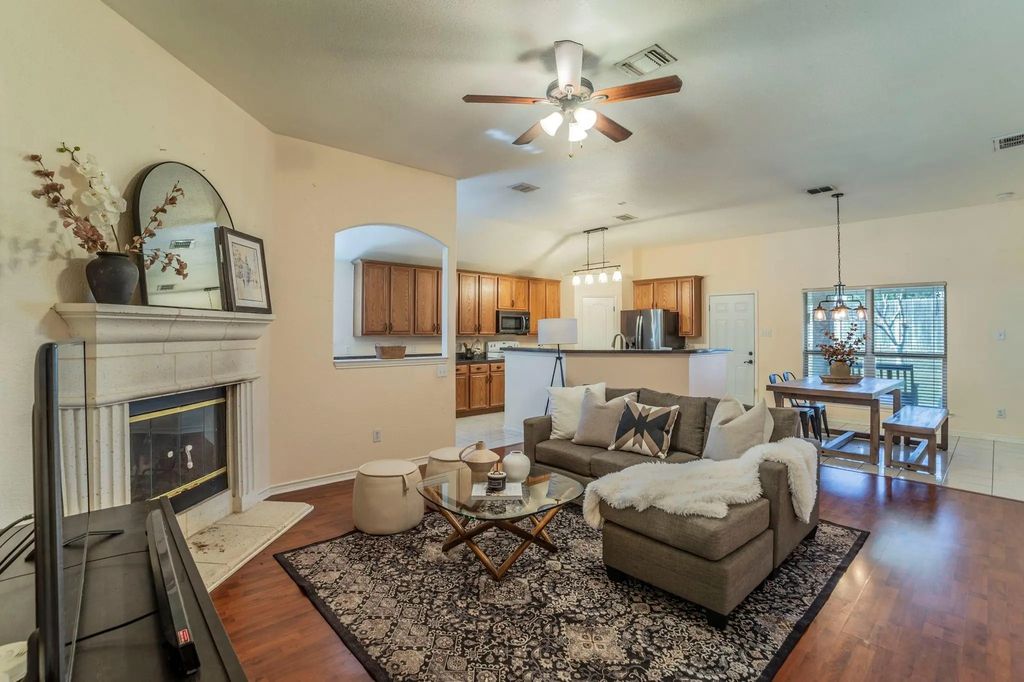 8675 Sumter Way, Fort Worth