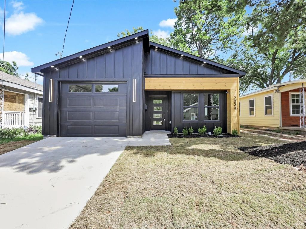 2834 Frost Avenue, Dallas