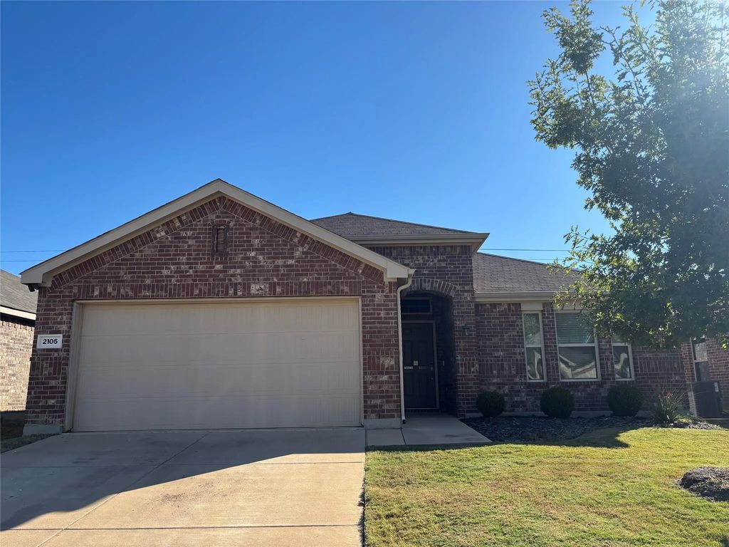 2105 Alamandine Avenue, Aubrey