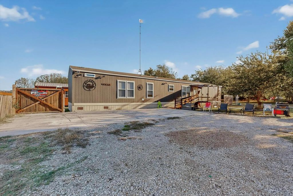 8450 N Fm 148, Terrell