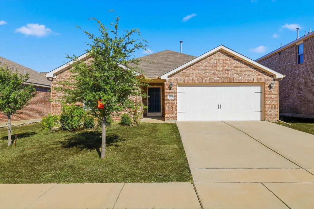 4306 Cat Tail Way, Forney