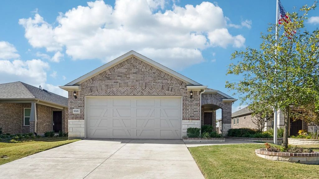 9301 Riverlight Road, McKinney