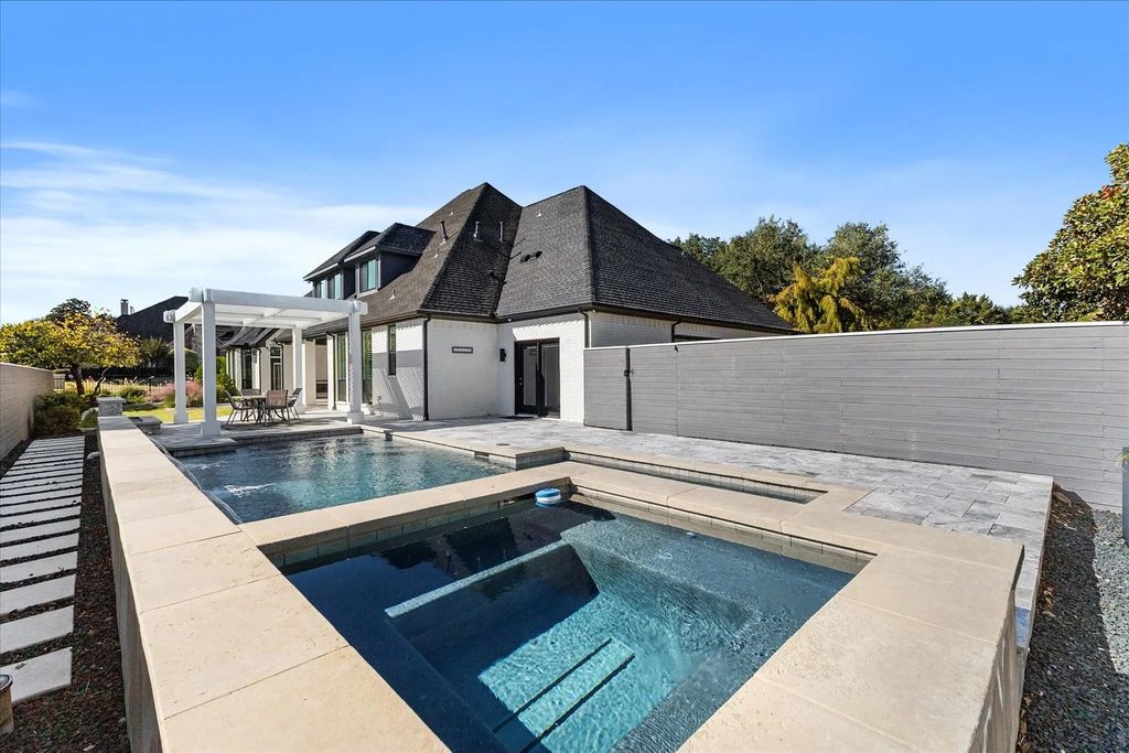2200 Kings Pass, Heath