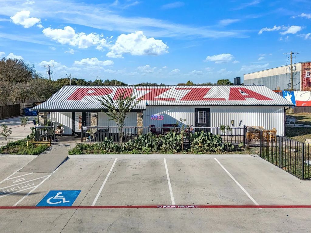 9805 Jacksboro Highway, Fort Worth