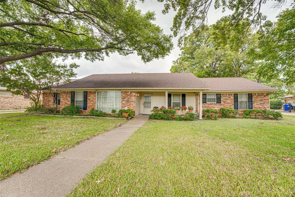 14723 Tanglewood Drive, Farmers Branch