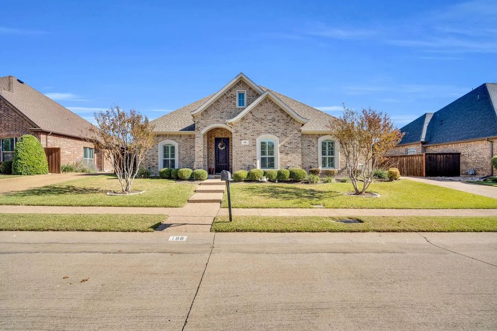 196 Indigo Way, Waxahachie