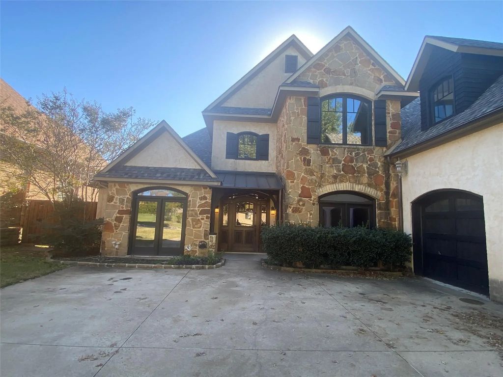 14 Tennis Village Drive, Heath