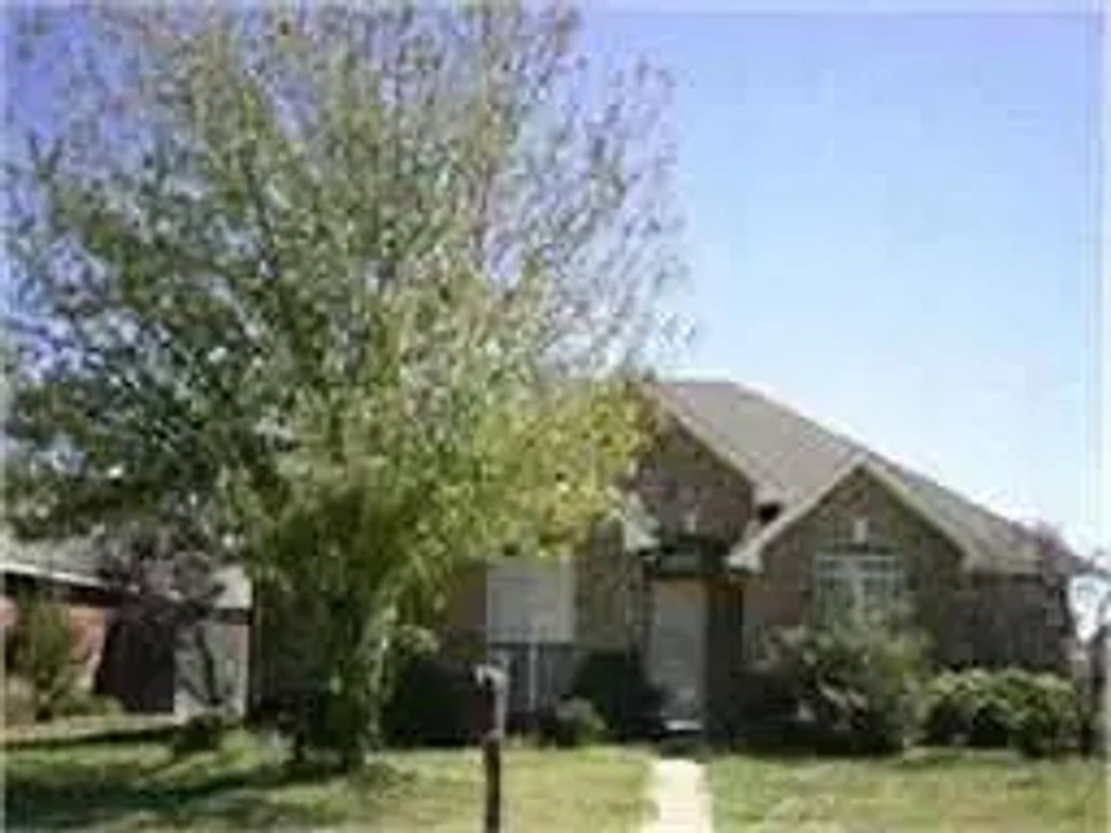 1300 Greenfield Drive, Mesquite